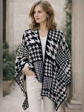 Reversible Black & White Houndstooth Poncho Wrap Soft Knit Open Front Oversized